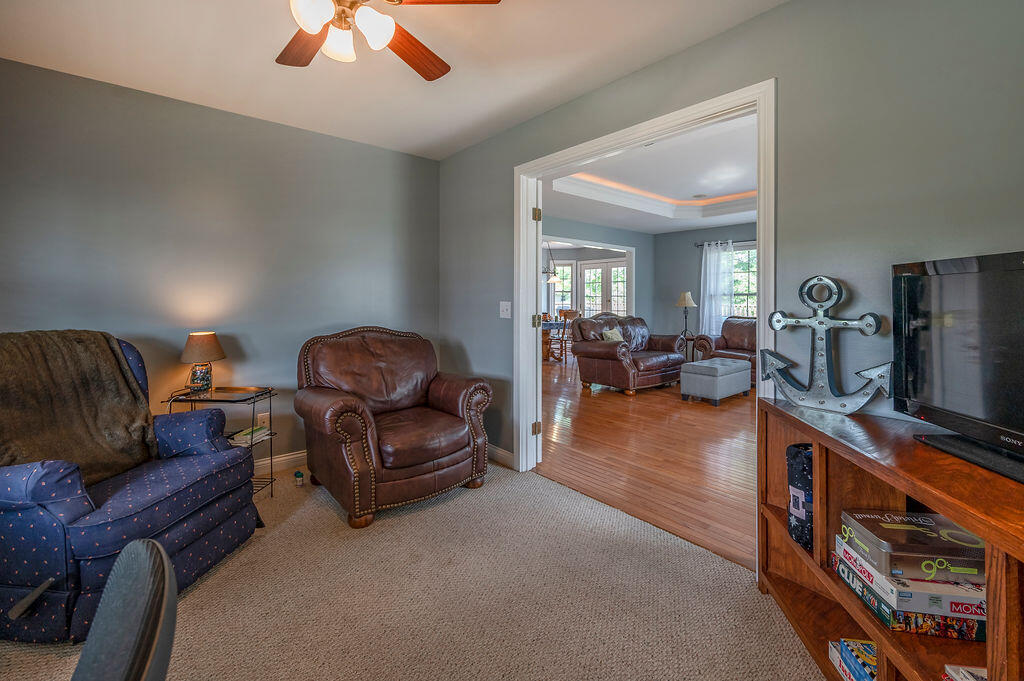 129 Squires Pointe Road Paris, KY 40361 - Photo 8 of 145 aTDB_7037