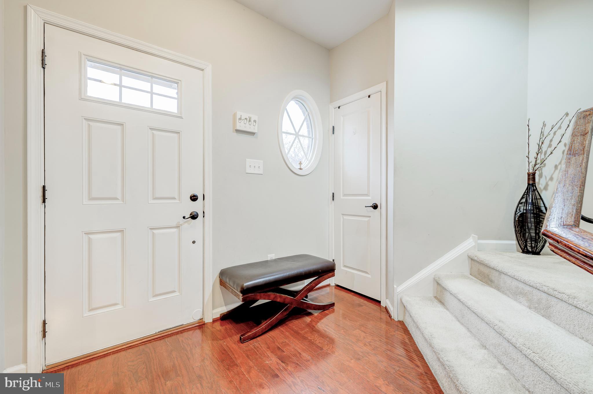 81 Sundance Drive Hamilton, NJ 08619 - Photo 5 of 44 a room with furniture and wooden floor