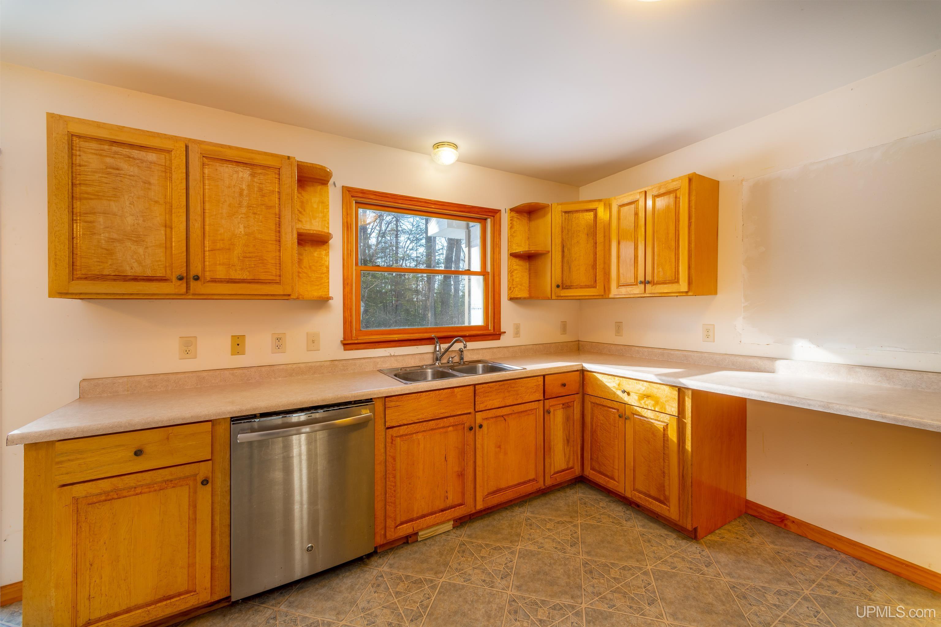 1787 Co Road Marquette, MI 49855 - Photo 9 of 56