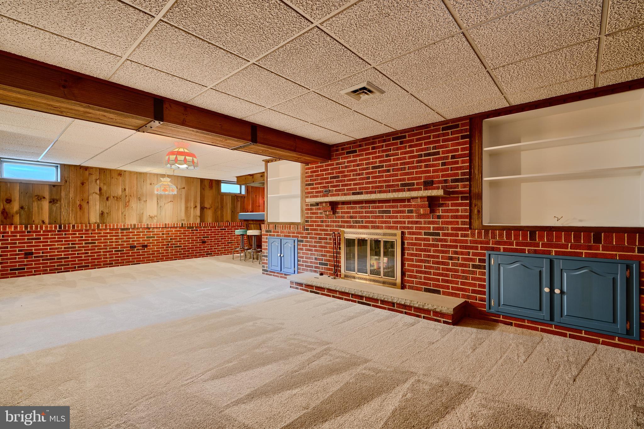 1924 Cedar Road Pasadena, MD 21122 - Photo 25 of 43 a view of a entryway
