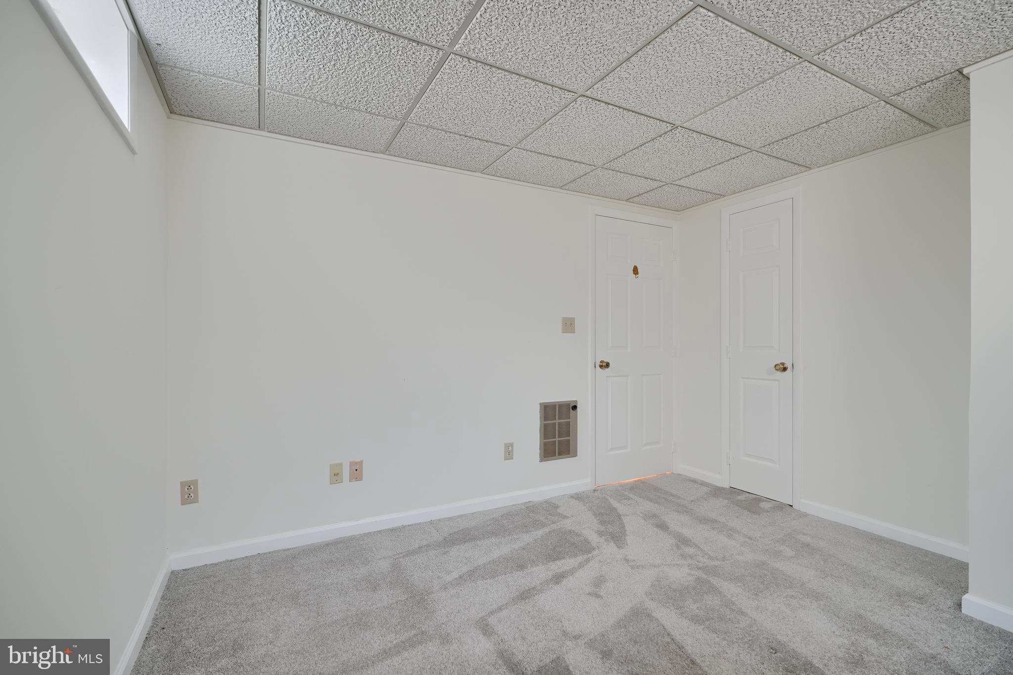 1924 Cedar Road Pasadena, MD 21122 - Photo 27 of 43