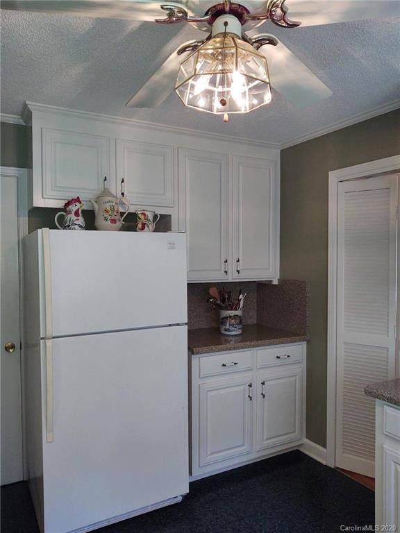 135 Nottingham Road Salisbury, NC 28147 - Photo 10 of 28