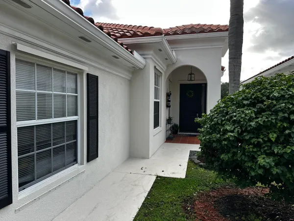 $3,895 | 2023 Valencia Drive, Delray Beach, FL 33445