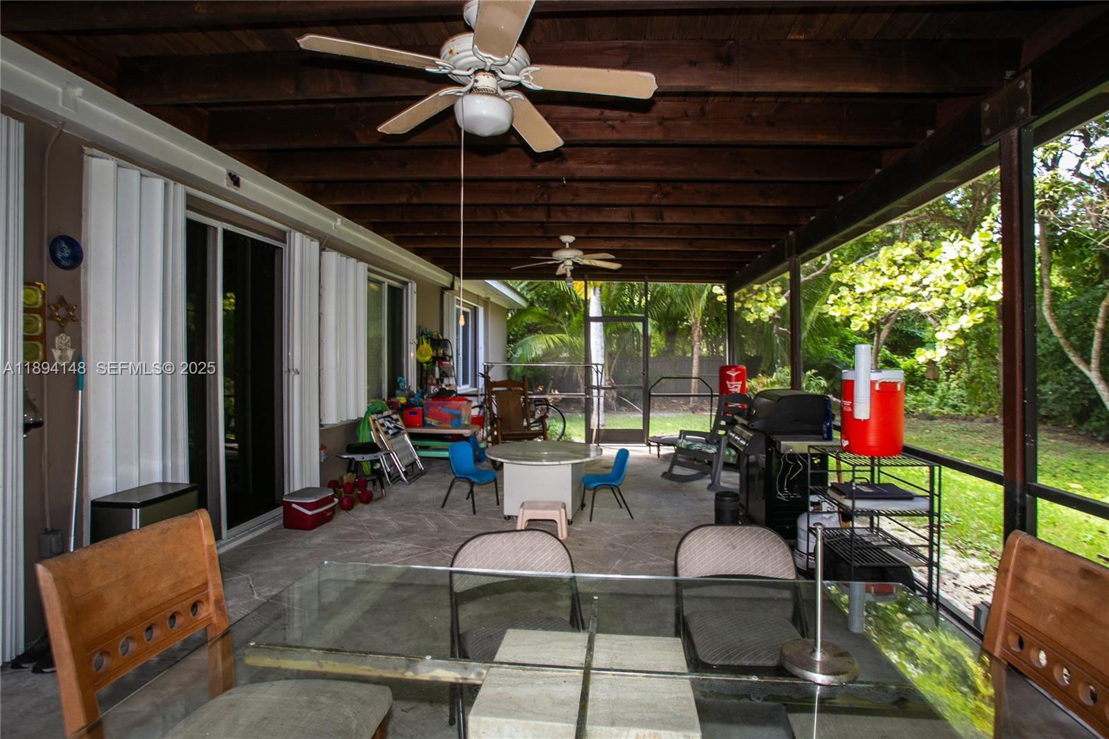 8031 Southwest 98th Terrace Miami, FL 33156 - Photo 6 of 21