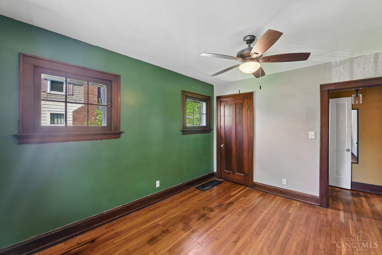 4568 Innes Avenue Cincinnati, OH 45223 - Photo 18 of 40