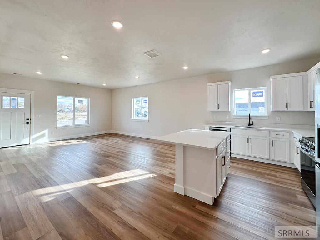 3907 Mountain Bluebird Way Ammon, ID 83406 - Photo 9 of 30