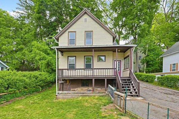 $299,900 | 6 Walker Court, Southbridge, MA 01550