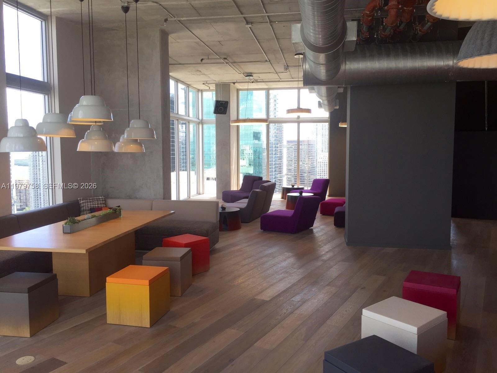 151 Southeast 1st Street, Unit 906 Miami, FL 33131 - Photo 27 of 30