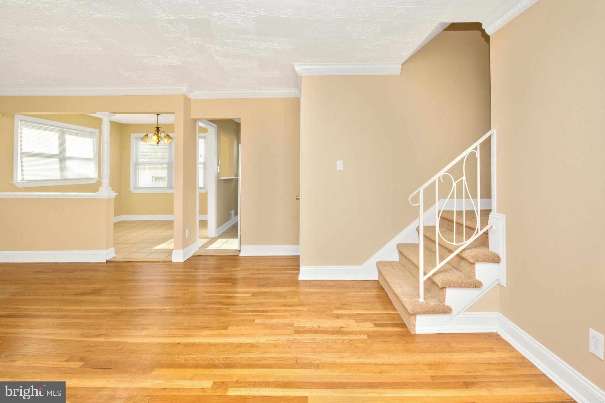 11910 Judson Road Silver Spring, MD 20902 - Photo 2 of 24 Dining Room