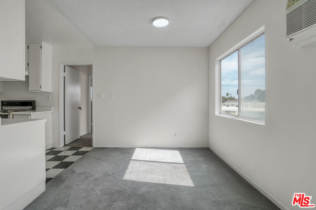 12030 Rochester Avenue, Unit 210 Los Angeles, CA 90025 - Photo 8 of 19