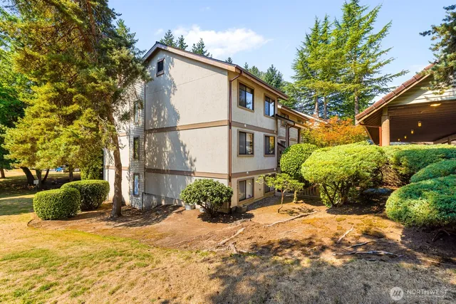 $275,400 | 17425 119th Lane Southeast, Unit D30, Renton, WA 98058