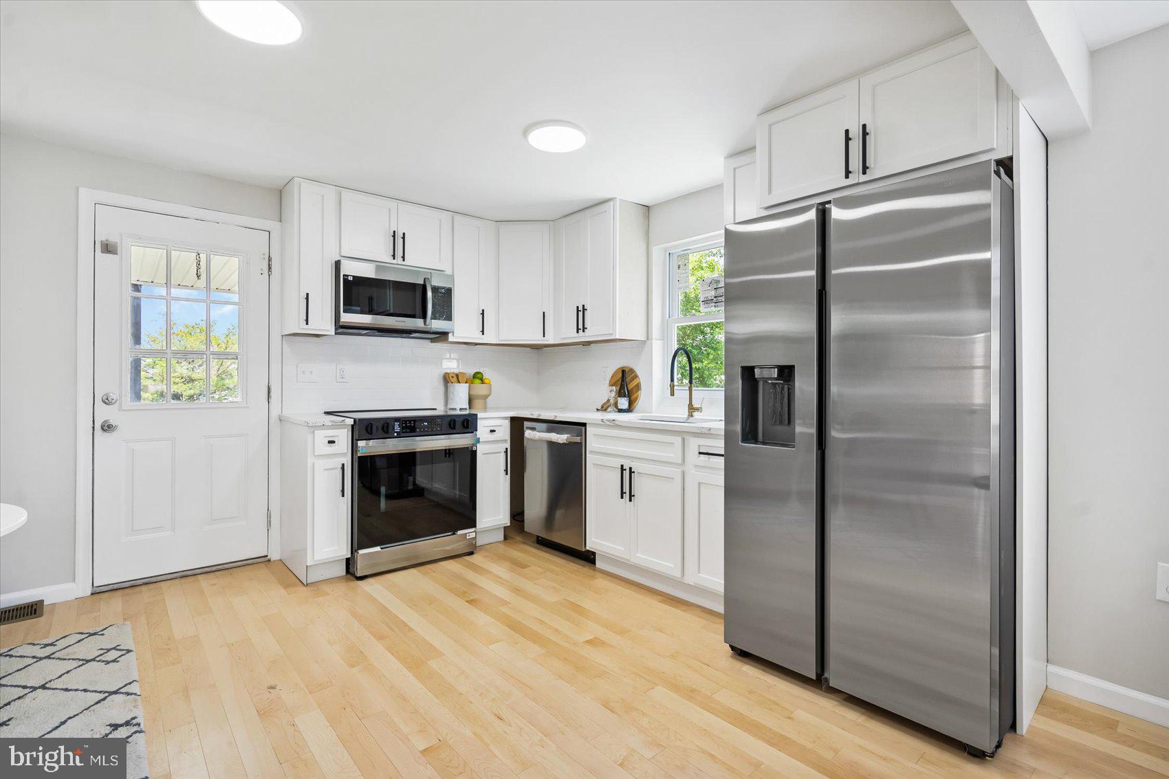 825 Milford Mill Road Pikesville, MD 21208 - Photo 4 of 33