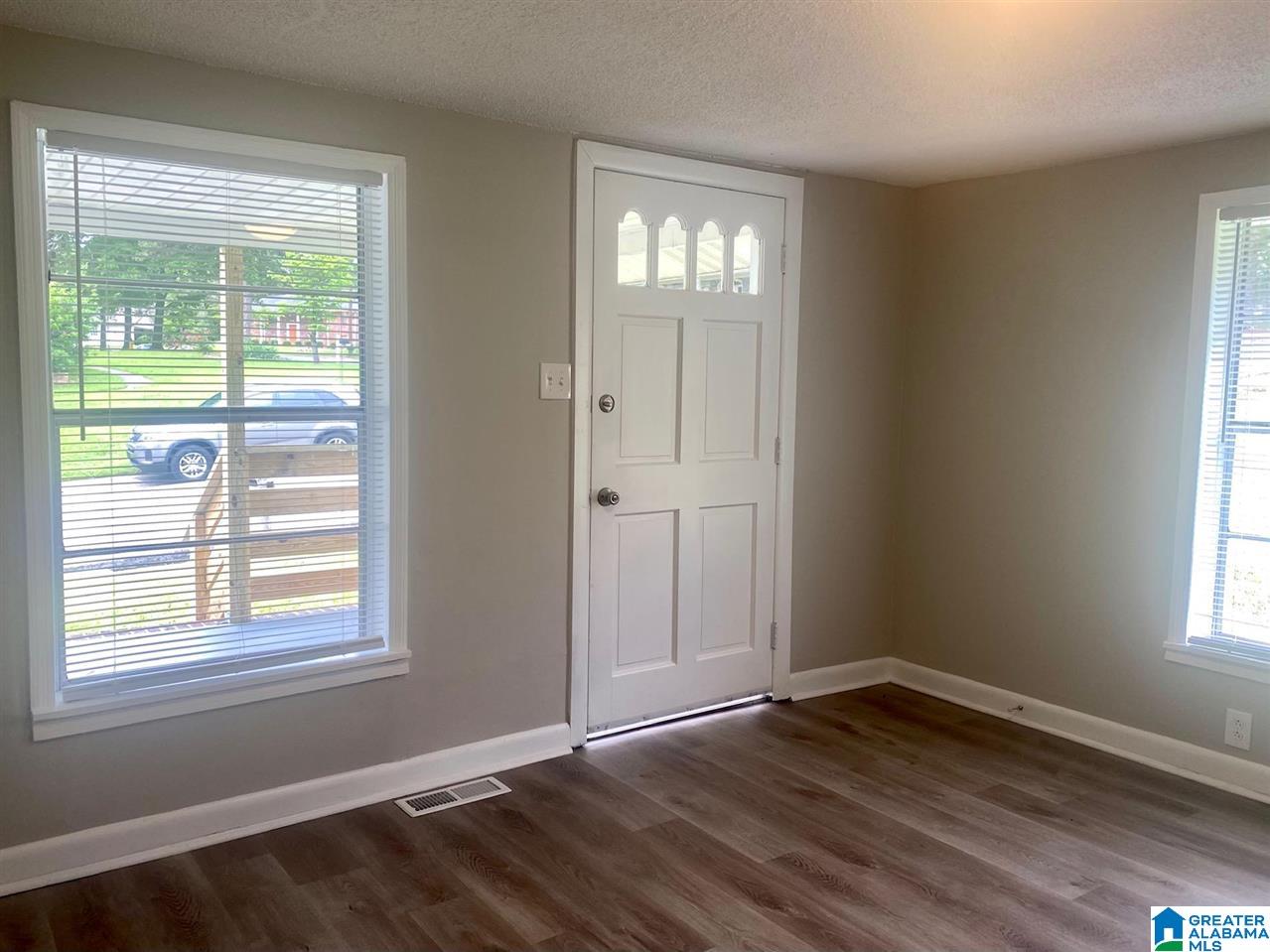 329 9th Street Pleasant Grove, AL 35127 - Photo 3 of 23