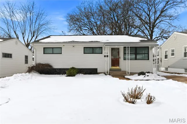 $239,900 | 733 Forman Road, St. Louis, MO 63123