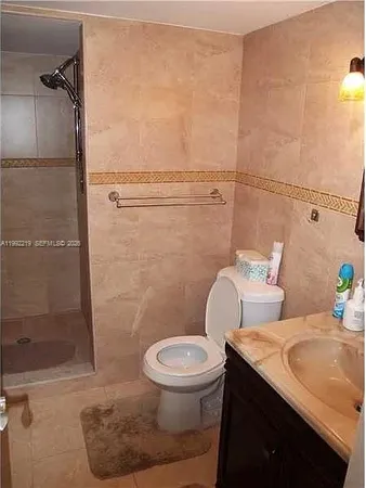 $2,300 | 1865 South Ocean Drive, Unit 2B, Hallandale Beach, FL 33009