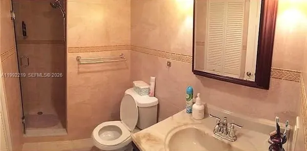 $2,300 | 1865 South Ocean Drive, Unit 2B, Hallandale Beach, FL 33009