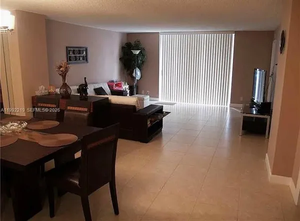 $2,300 | 1865 South Ocean Drive, Unit 2B, Hallandale Beach, FL 33009