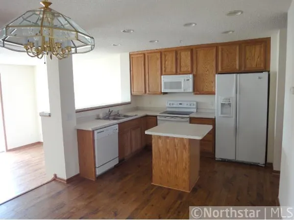 $2,525 | 5066 Fountain Lane North, Plymouth, MN 55446