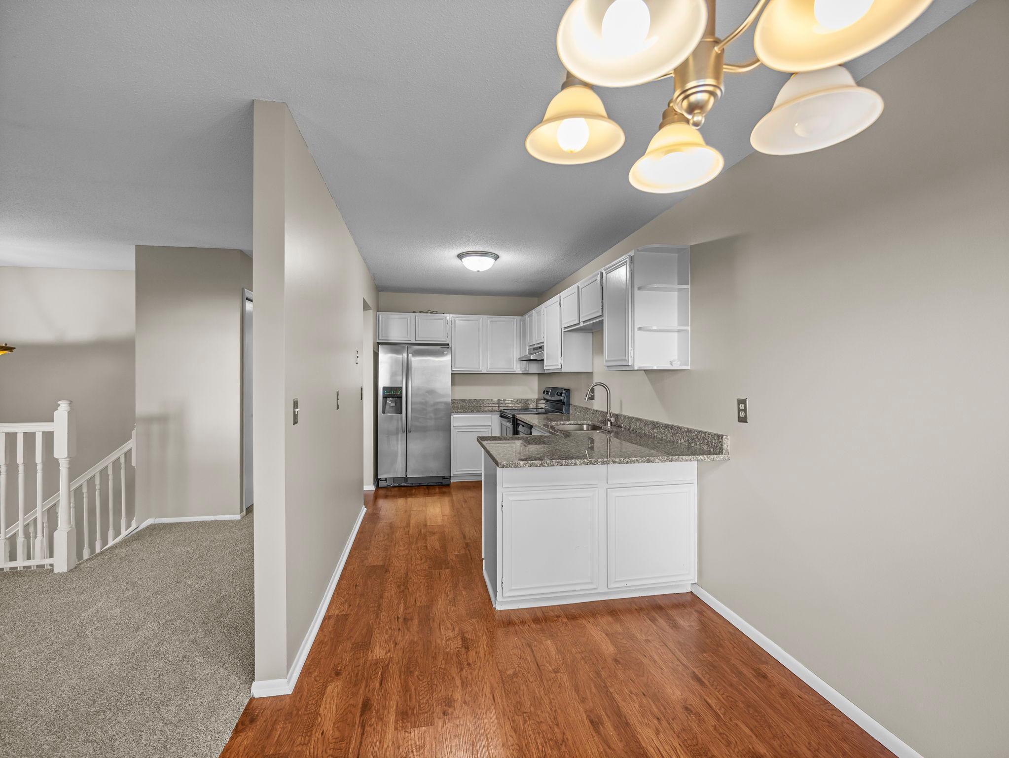 8434 West 97th Street Bloomington, MN 55438 - Photo 4 of 47