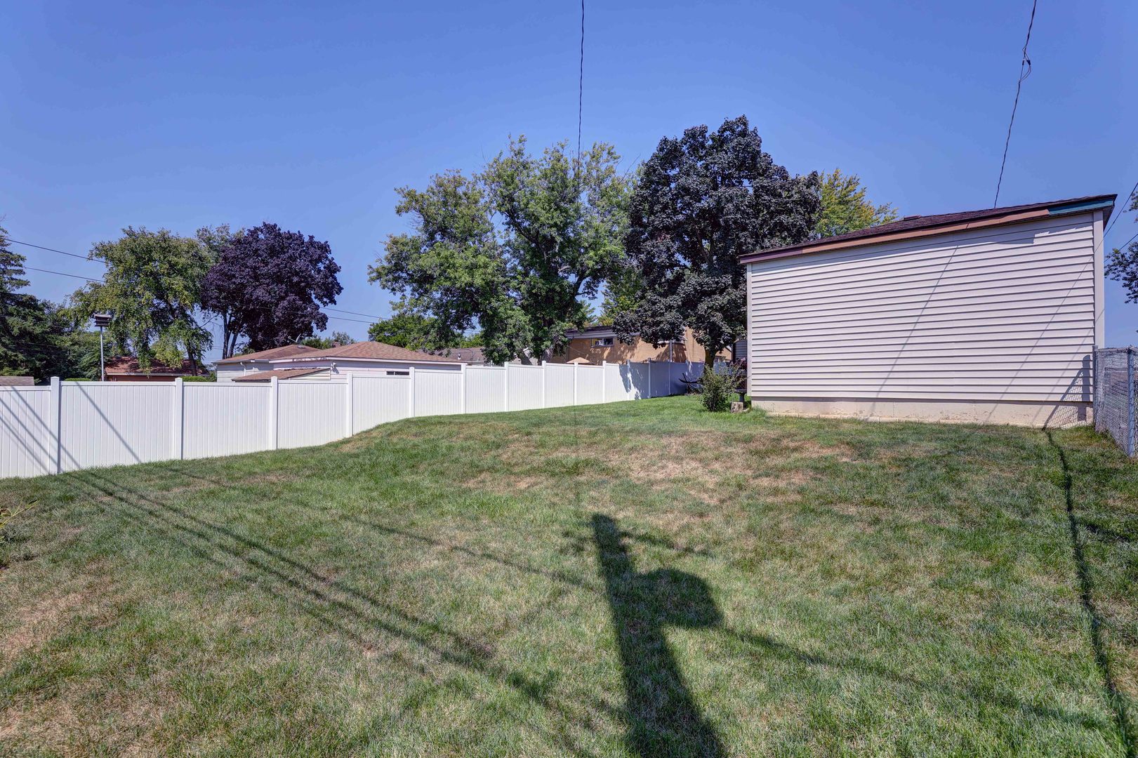 407 West Taylor Road Lombard, IL 60148 - Photo 28 of 33 a view of backyard and tree