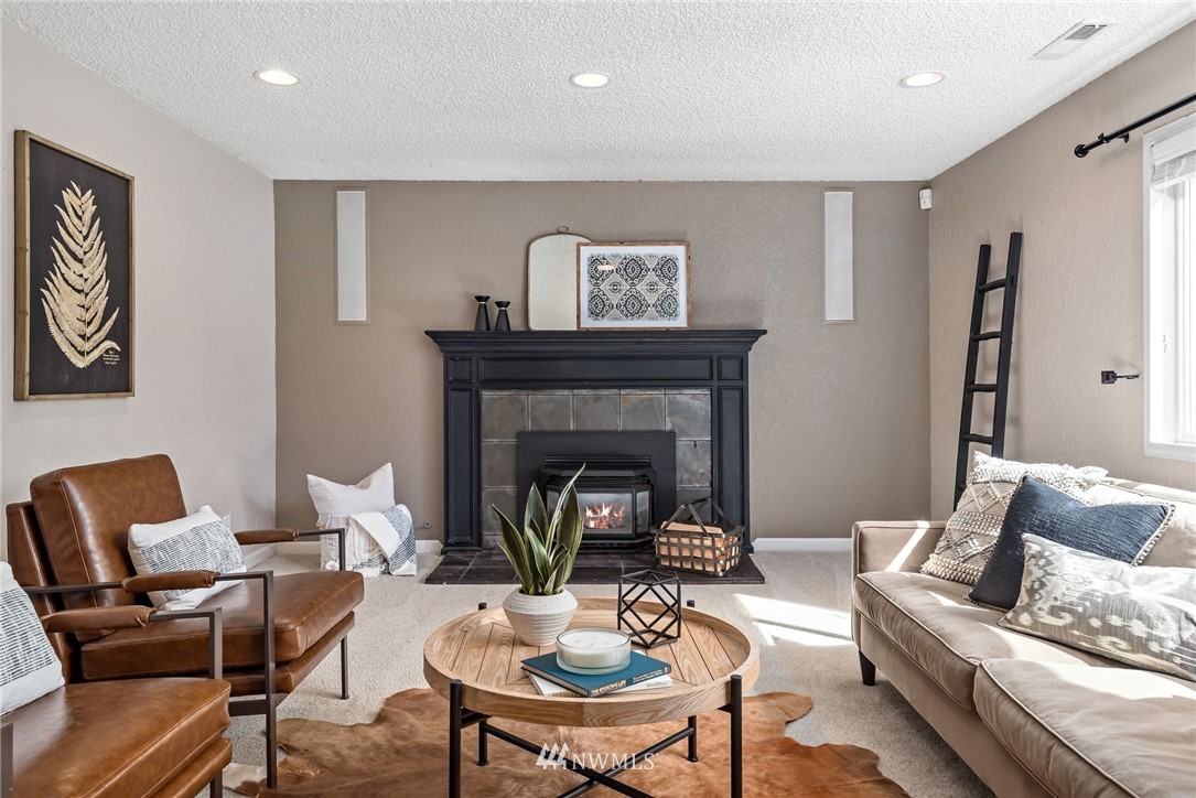 19117 27th Drive Southeast Bothell, WA 98012 - Photo 11 of 27 Gallery Image 11