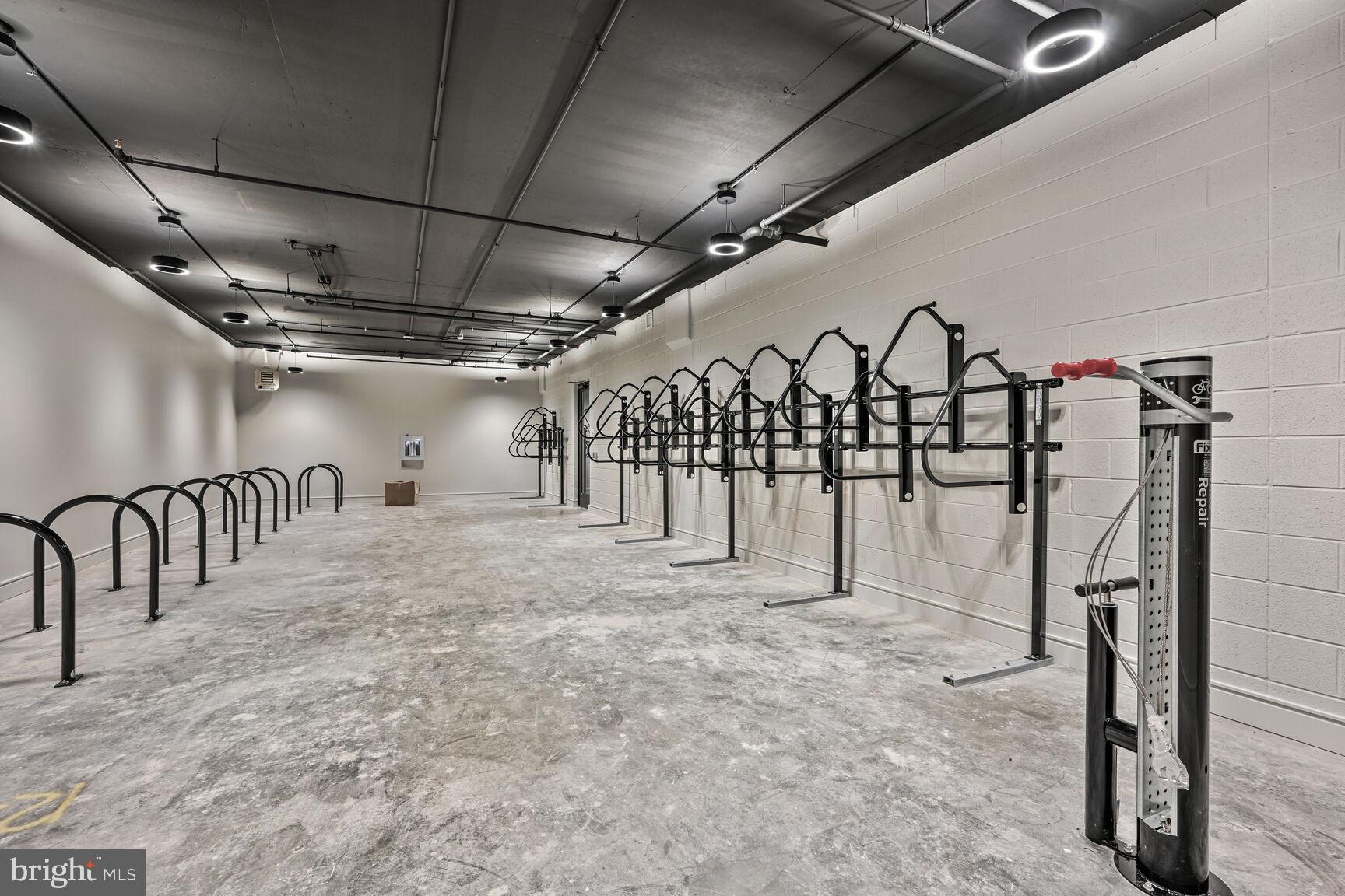 950 3rd Street Northwest, Unit 302 Washington, DC 20001 - Photo 10 of 37 a view of an empty room