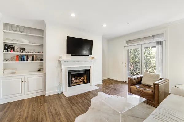 $377,500 | 305 Rose Hall, Nashville, TN 37212