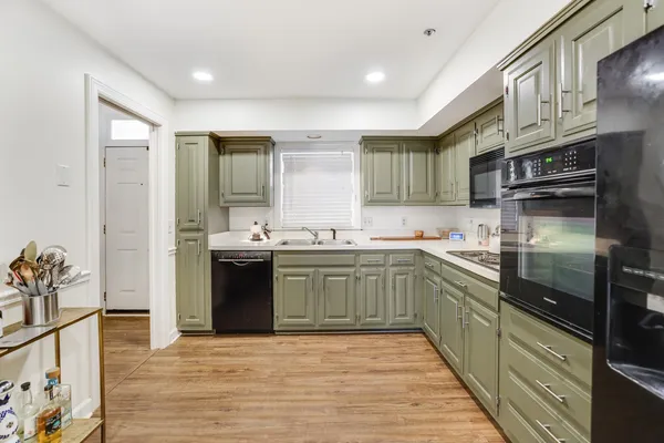 $377,500 | 305 Rose Hall, Nashville, TN 37212