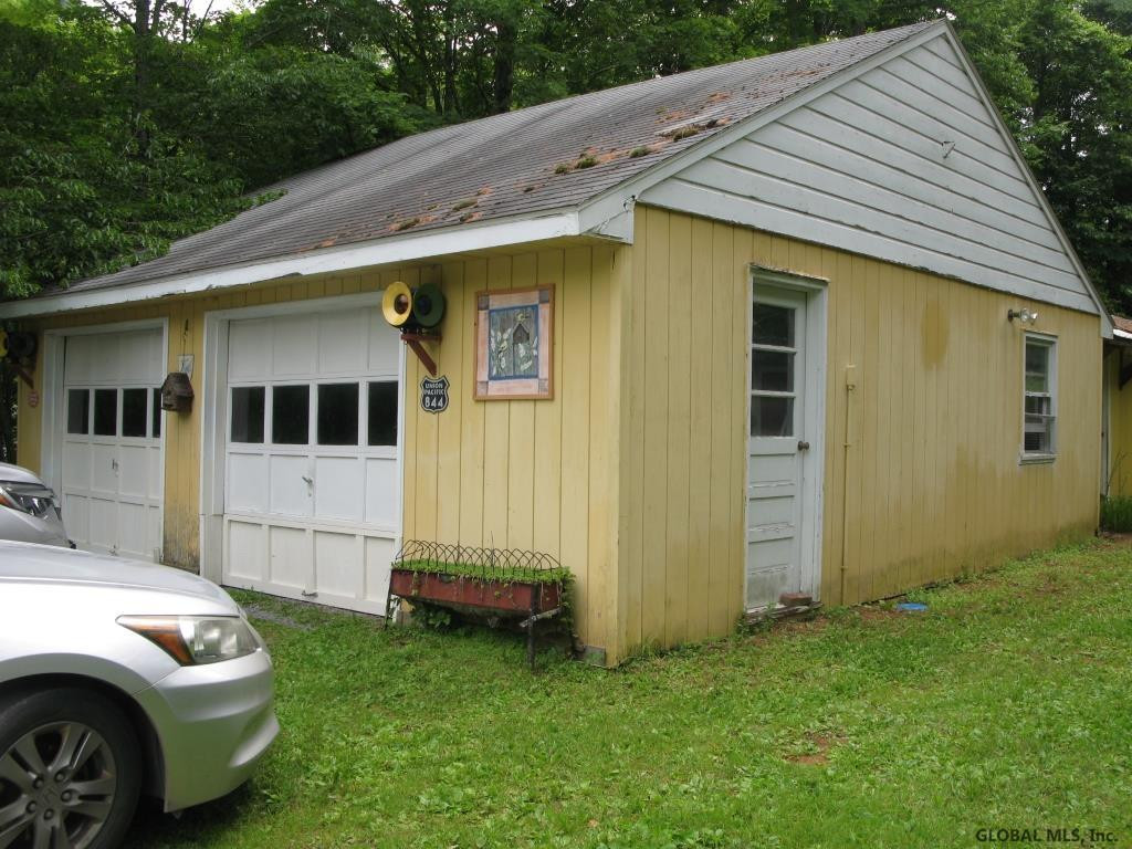 1079 Huntersland Road Berne, NY 12122 - Photo 10 of 71 Photo 10