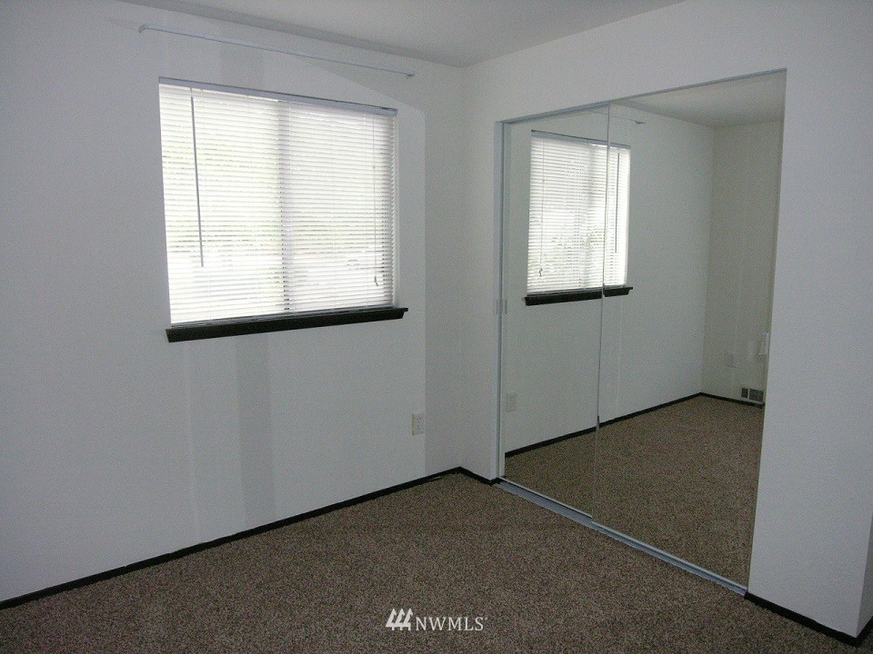604 Deerbrush Loop Southeast Olympia, WA 98513 - Photo 14 of 17 Gallery Image 14