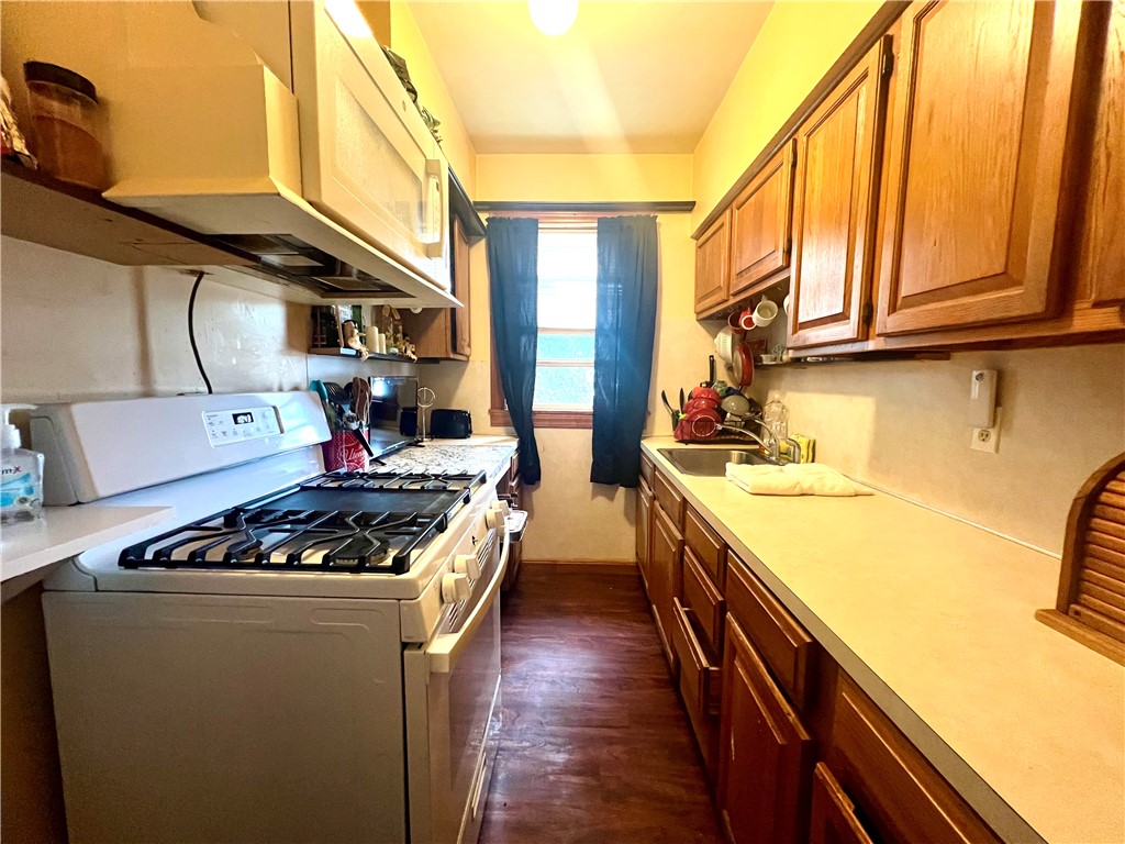 472 Power Road Pawtucket, RI 02860 - Photo 6 of 22 Gallery Image 6