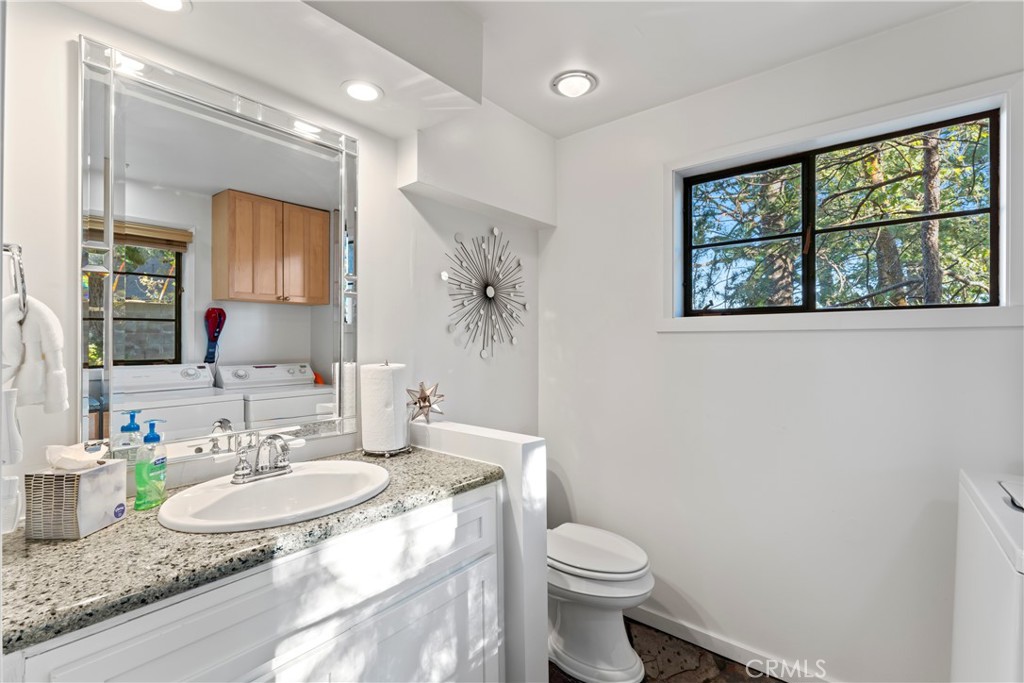 309 Castle Gate Road Lake Arrowhead, CA 92352 - Photo 16 of 58 Gallery Image 16