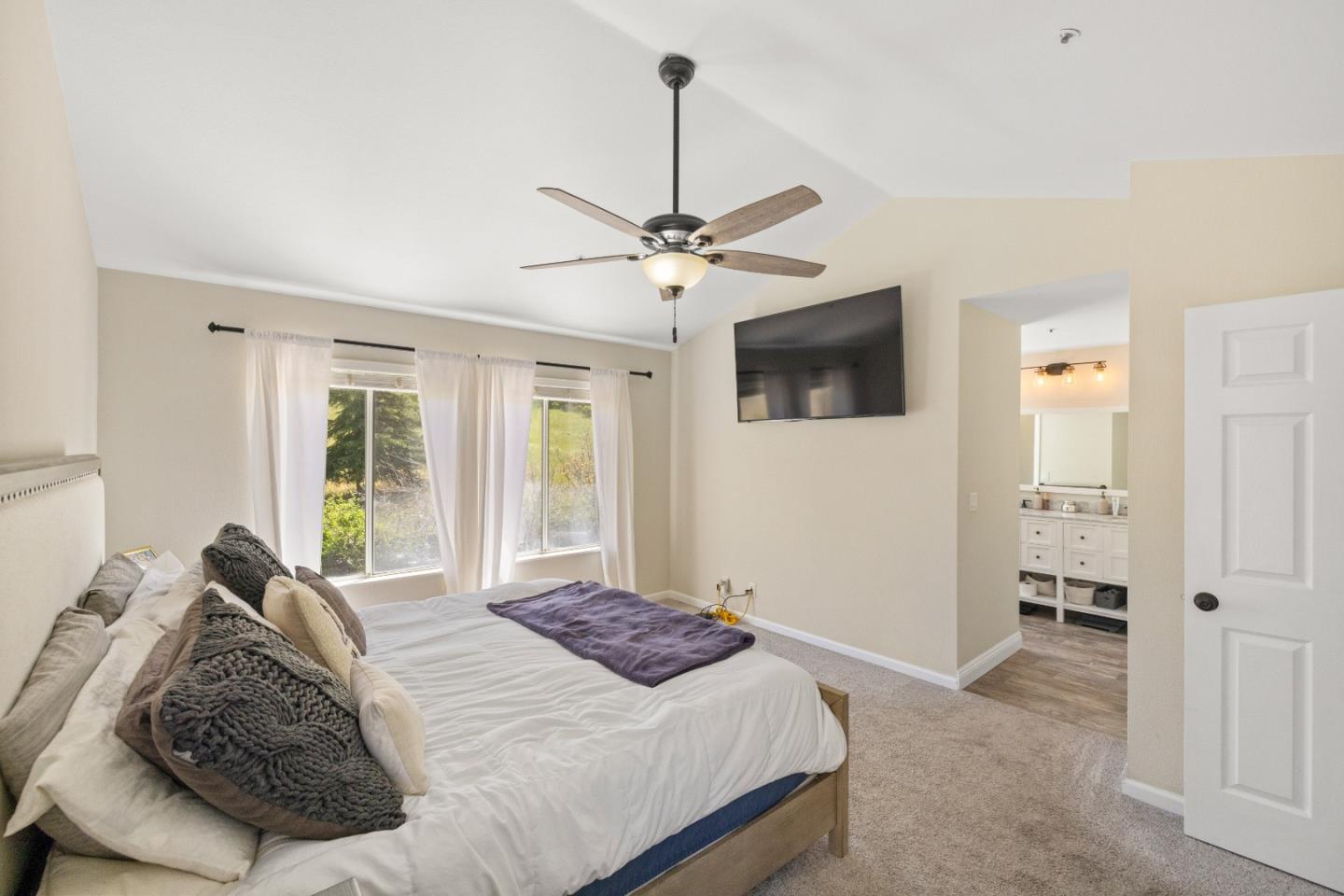 17554 Sugarmill Road Salinas, CA 93908 - Photo 19 of 47