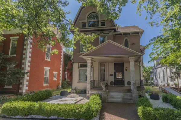 $359,900 | 315 Chandler Avenue, Evansville, IN 47713