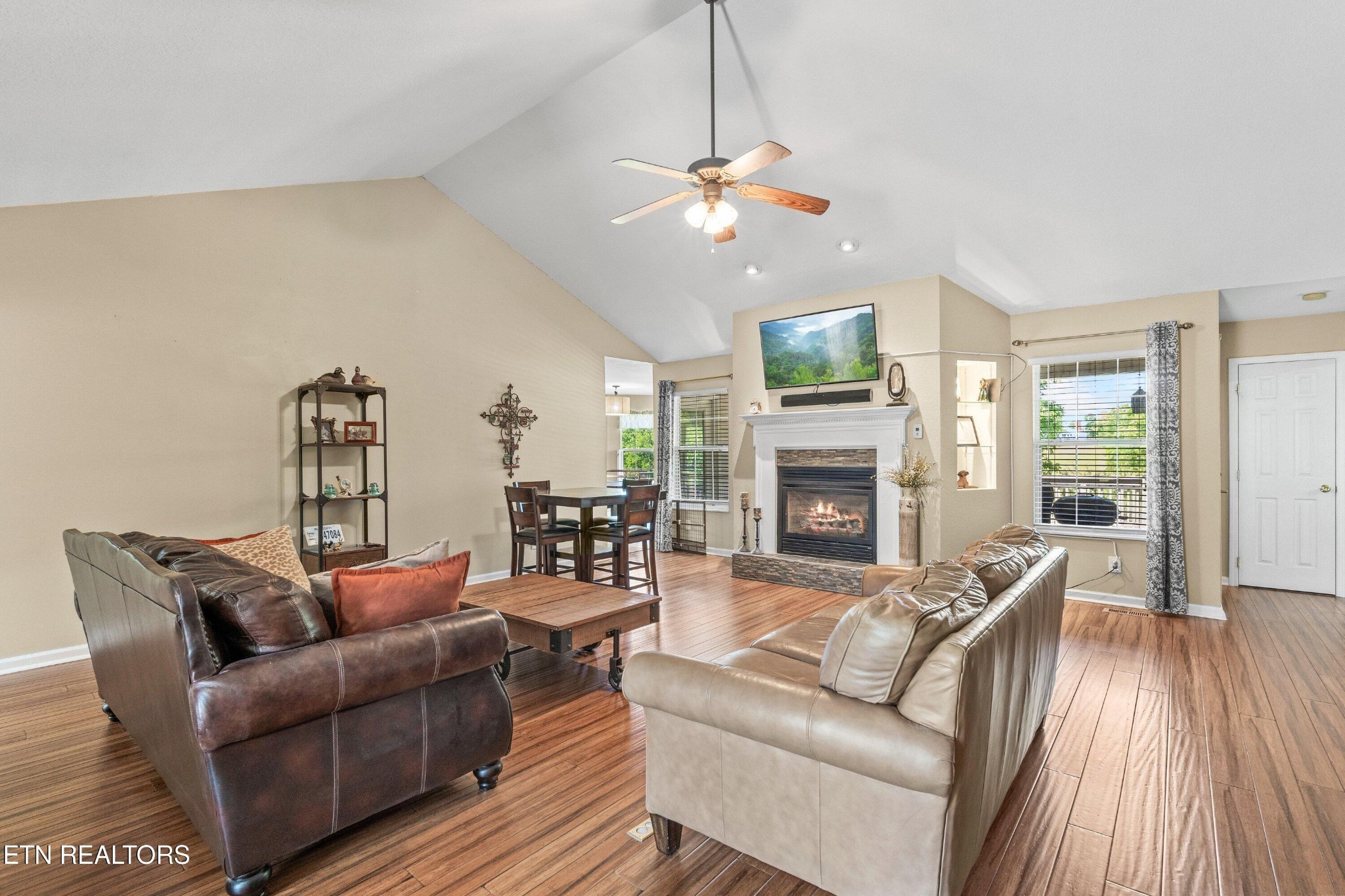 5635 J. Riley W Drive Greenback, TN 37742 - Photo 6 of 27 Gallery Image 6