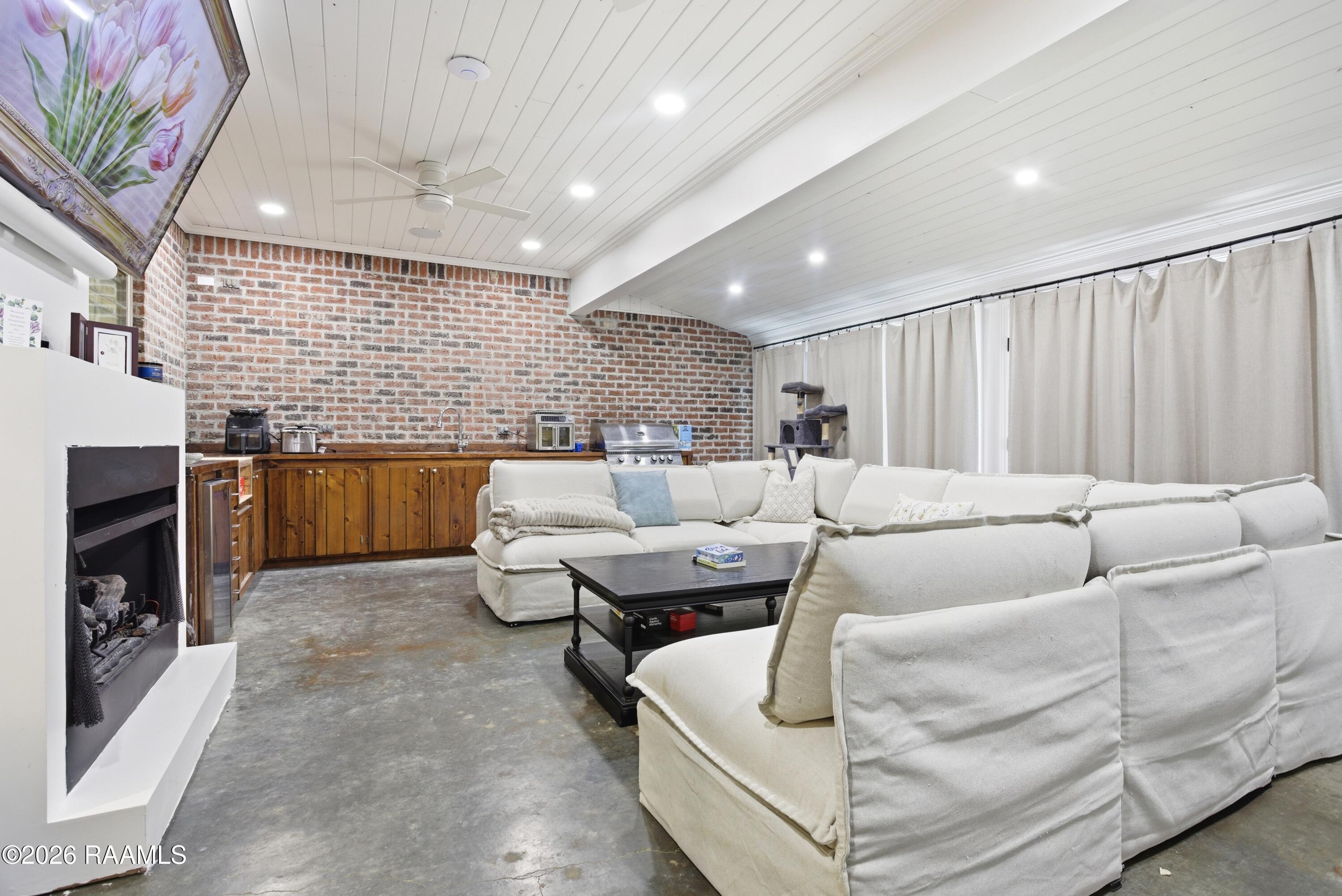 229 Unatex Road Eunice, LA 70535 - Photo 11 of 26 9