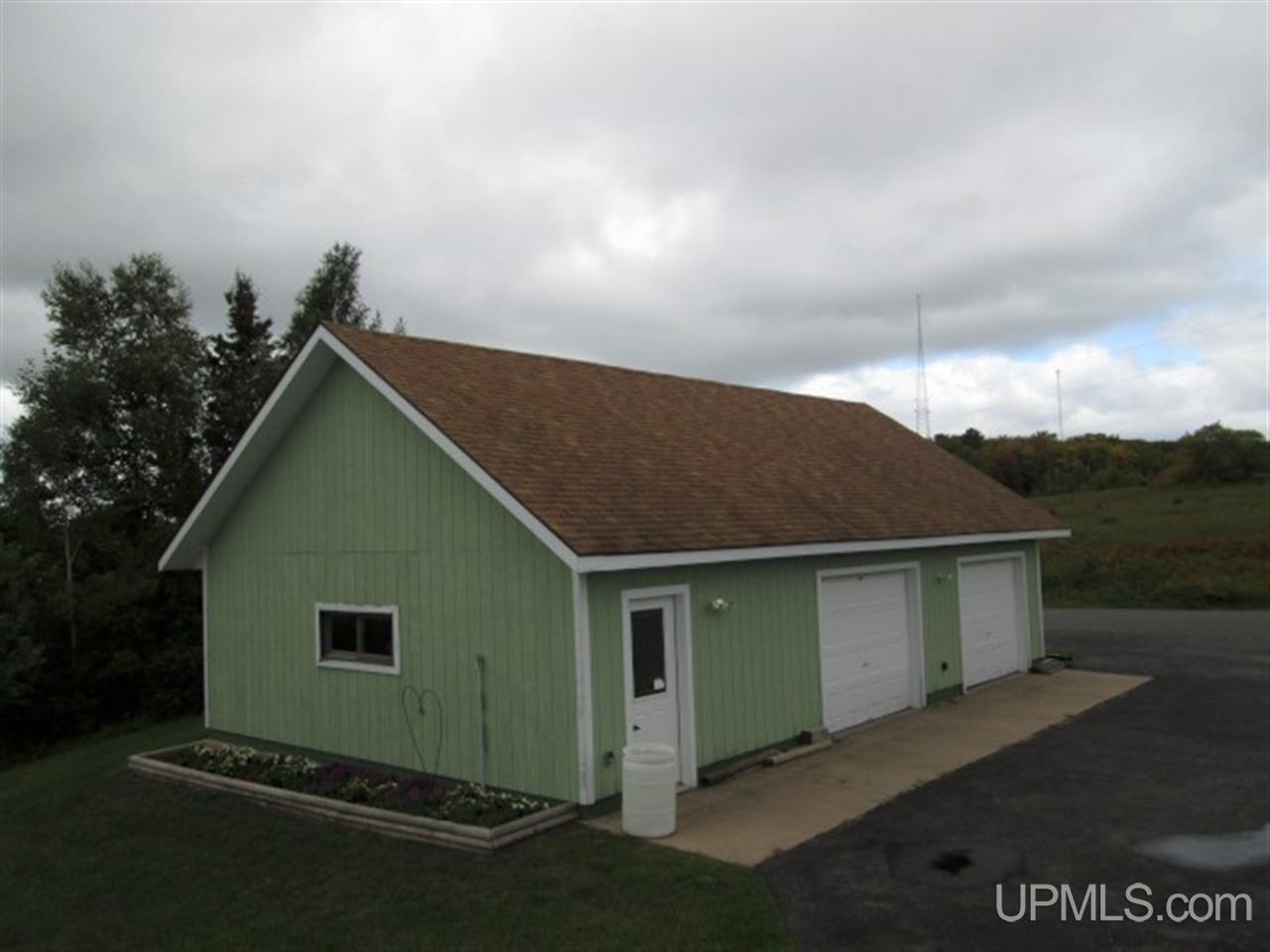 20392 Summit Road Lanse, MI 49946 - Photo 26 of 28 Gallery Image 26