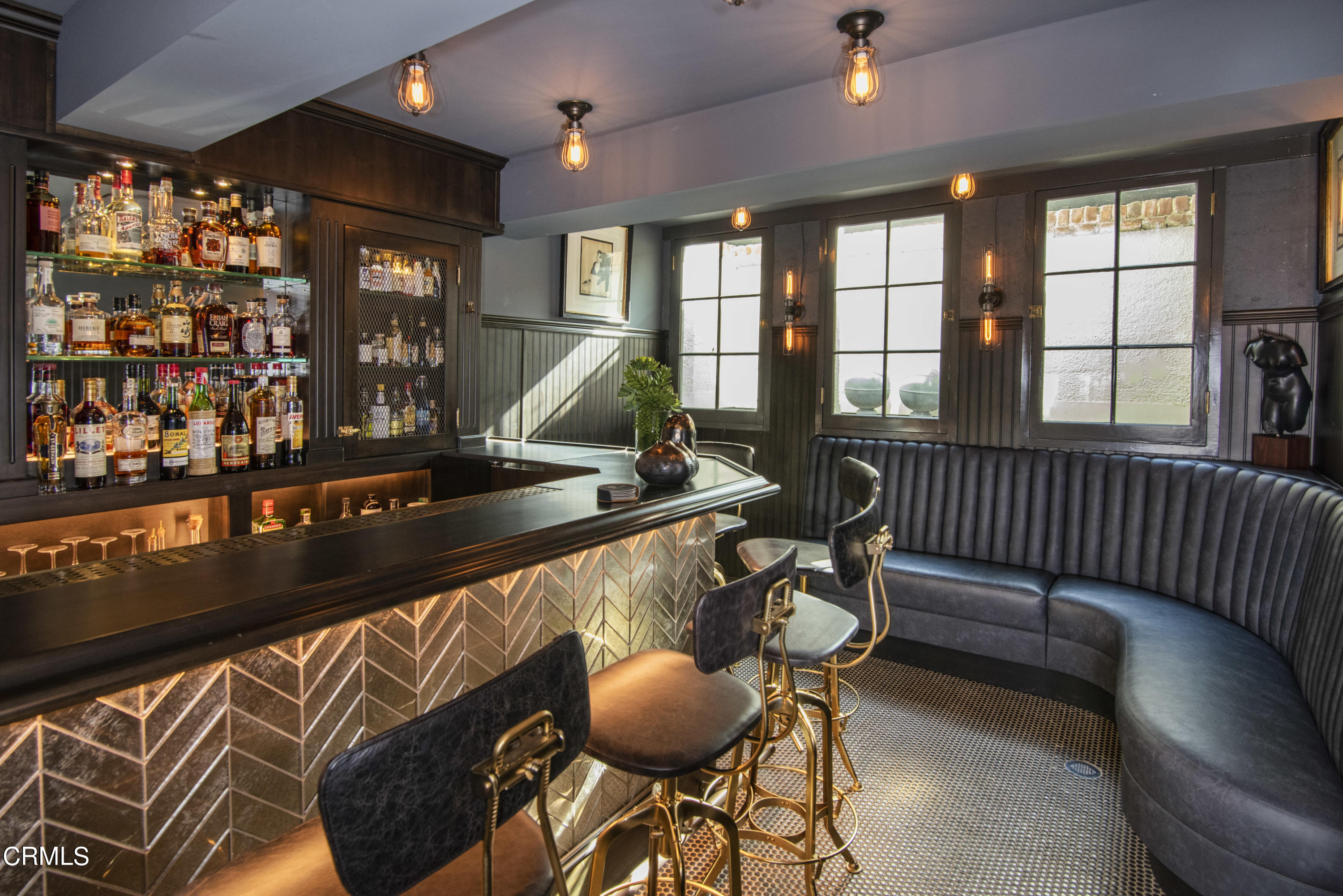 851 Fairfield Circle Pasadena, CA 91106 - Photo 24 of 75 Speakeasy Bar