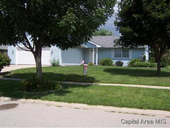 224 North Pittsburg Landing Springfield, IL 62711 - Photo 1 of 11 Gallery Image 1