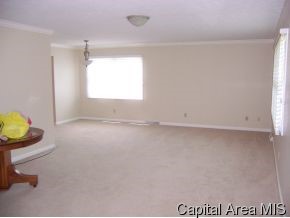 224 North Pittsburg Landing Springfield, IL 62711 - Photo 4 of 11 Gallery Image 4