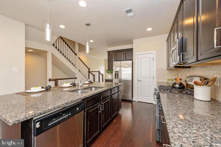 219 Strummer Lane Gaithersburg, MD 20878 - Photo 11 of 44