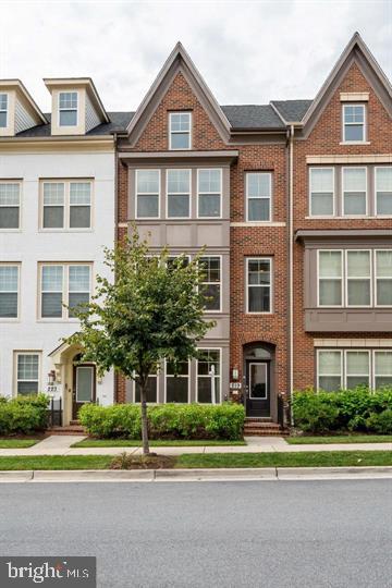 219 Strummer Lane Gaithersburg, MD 20878 - Photo 3 of 44