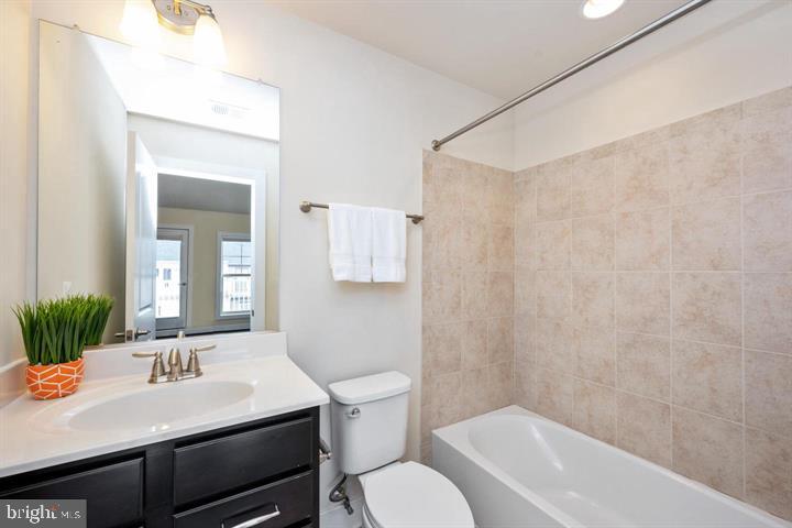 219 Strummer Lane Gaithersburg, MD 20878 - Photo 38 of 44