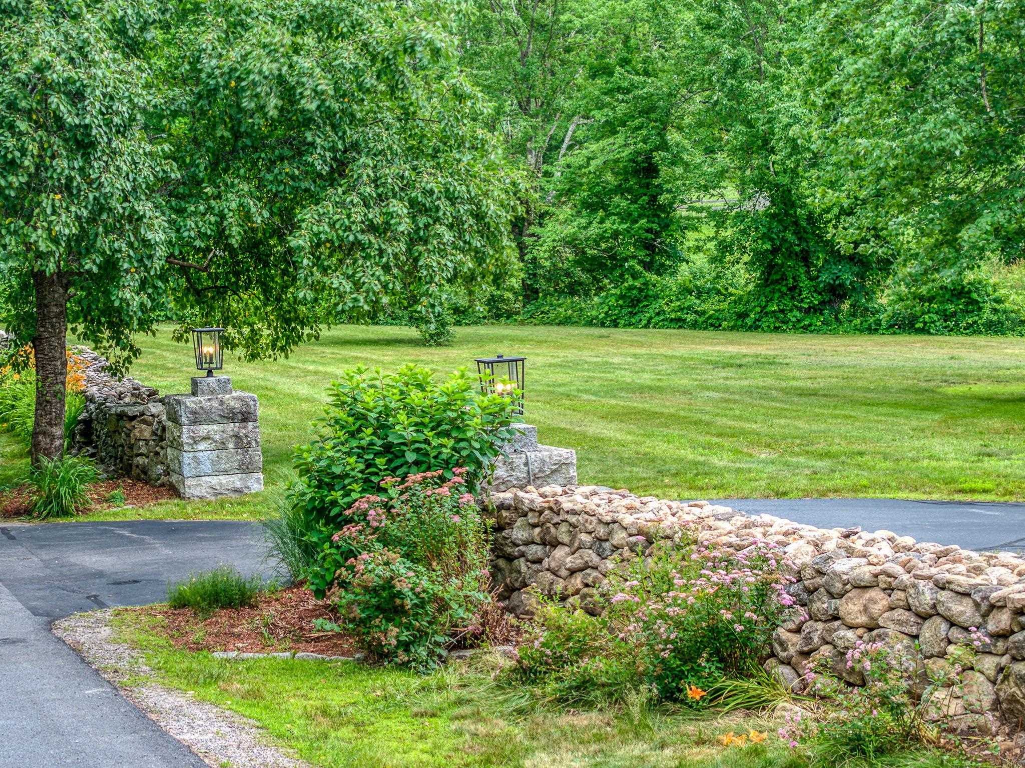 97 Stowell Road Bedford, NH 03110 - Photo 39 of 40