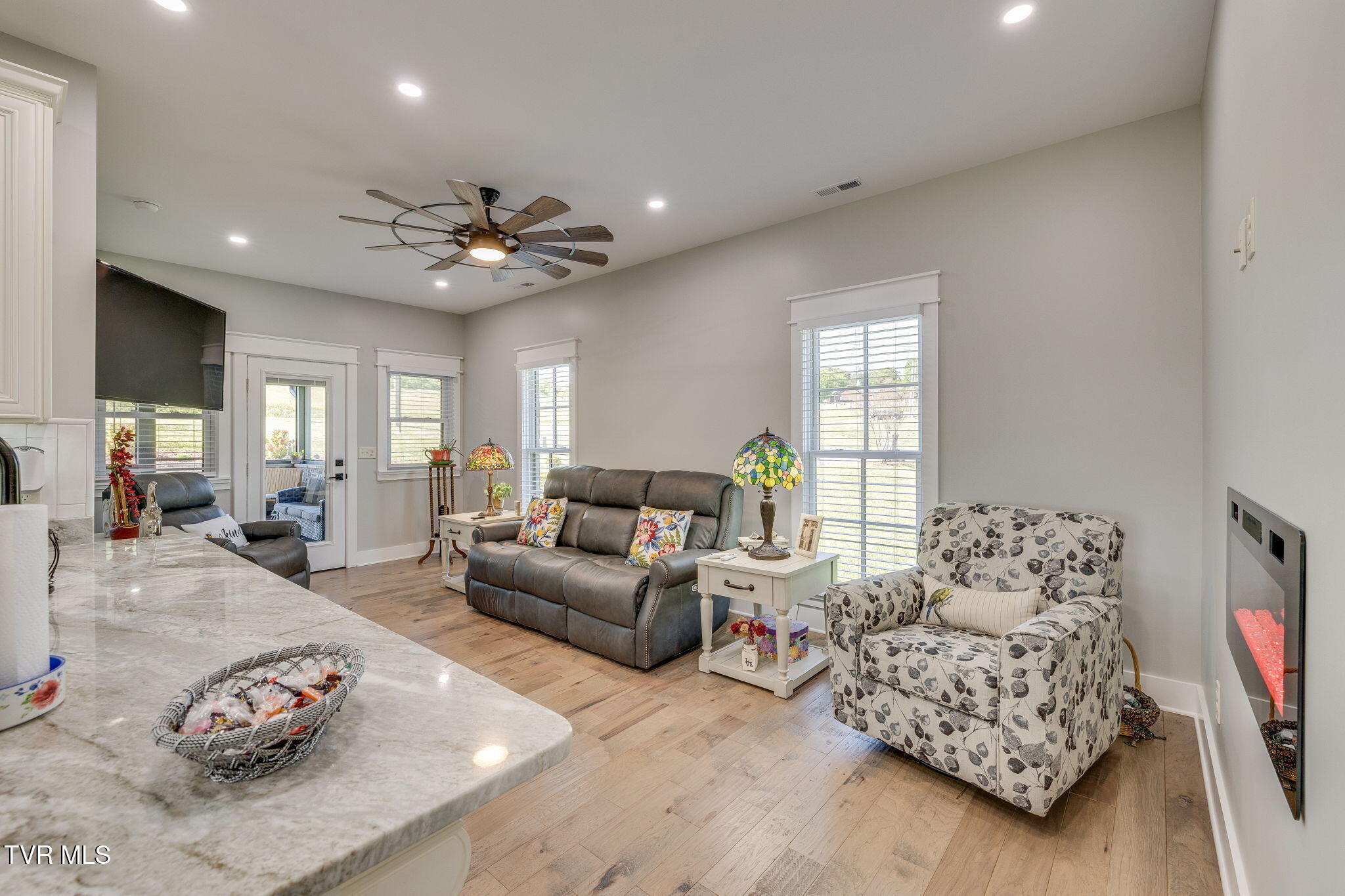 616 New Bethel Road Piney Flats, TN 37686 - Photo 10 of 54 013