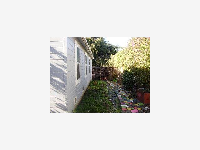 46 Thomas Road Watsonville, CA 95076 - Photo 5 of 7