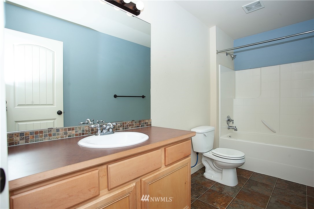 1412 Ridgeview Loop Southwest Tumwater, WA 98512 - Photo 13 of 18 Gallery Image 13