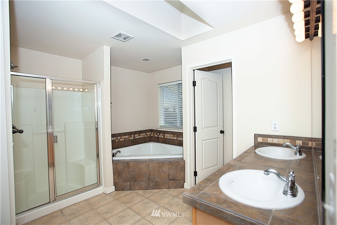 1412 Ridgeview Loop Southwest Tumwater, WA 98512 - Photo 8 of 18 Gallery Image 8