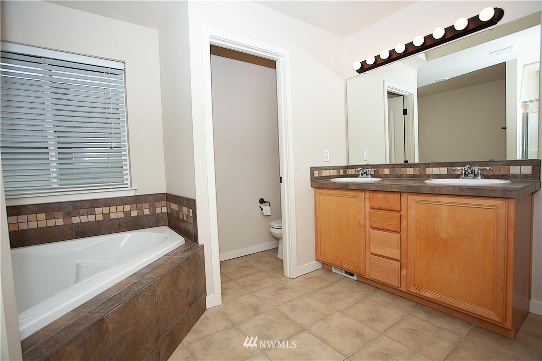 1412 Ridgeview Loop Southwest Tumwater, WA 98512 - Photo 9 of 18 Gallery Image 9