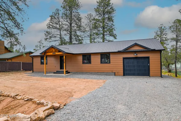 $436,500 | 1982 Christmas Pine Road, Overgaard, AZ 85933